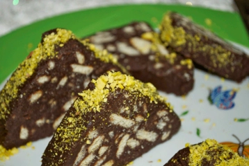 Yumurtasız Mozaik Pasta Tarifi ve Malzemeleri Yumurtasız Mozaik Pasta Tarifi ve Malzemeleri